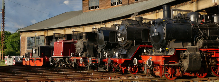 https://www.museumseisenbahn-hanau.de/sites/default/files/lokparade2016.jpg